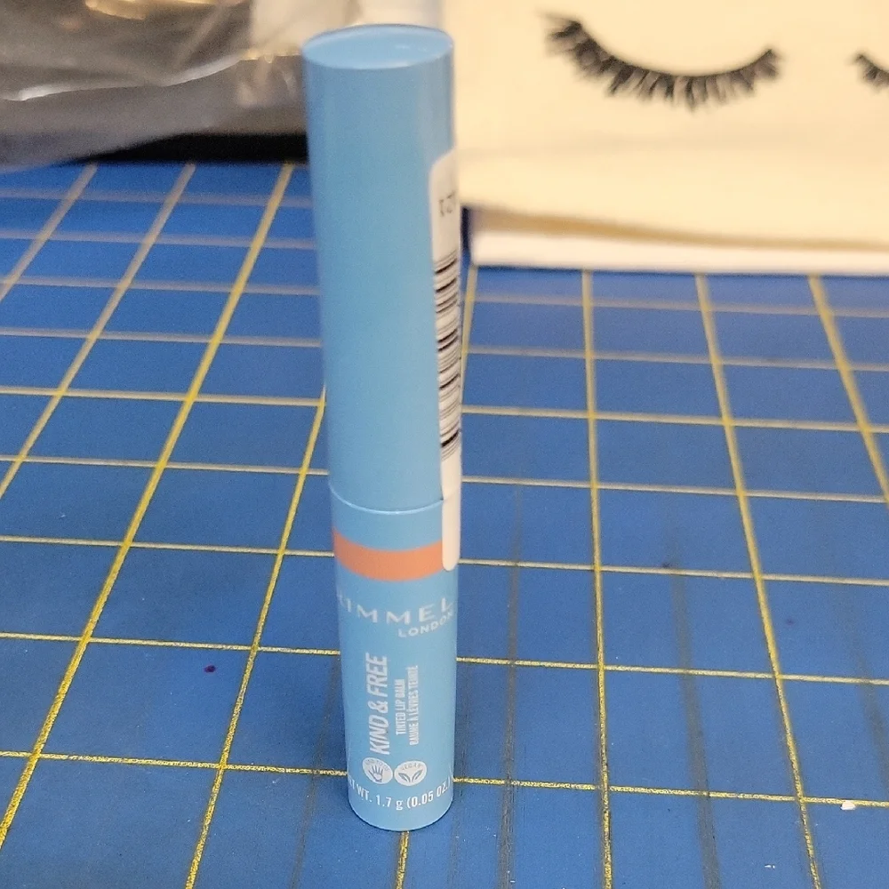 Rimmel London Kind & Free Lip Balm 1.7g New Sealed Tube Tropical Spark